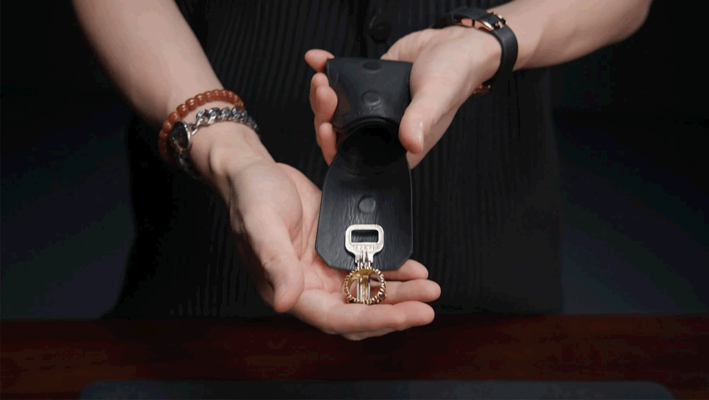 Sparrow Wallet by Steven Ng, Chris James & TCC Magic
